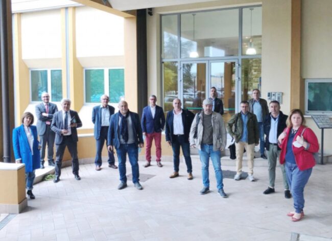 Protocollo di Intesa per la promozione congiunta dei “Workers buyout” Protocollo di Intesa per la promozione congiunta dei "Workers buyout"